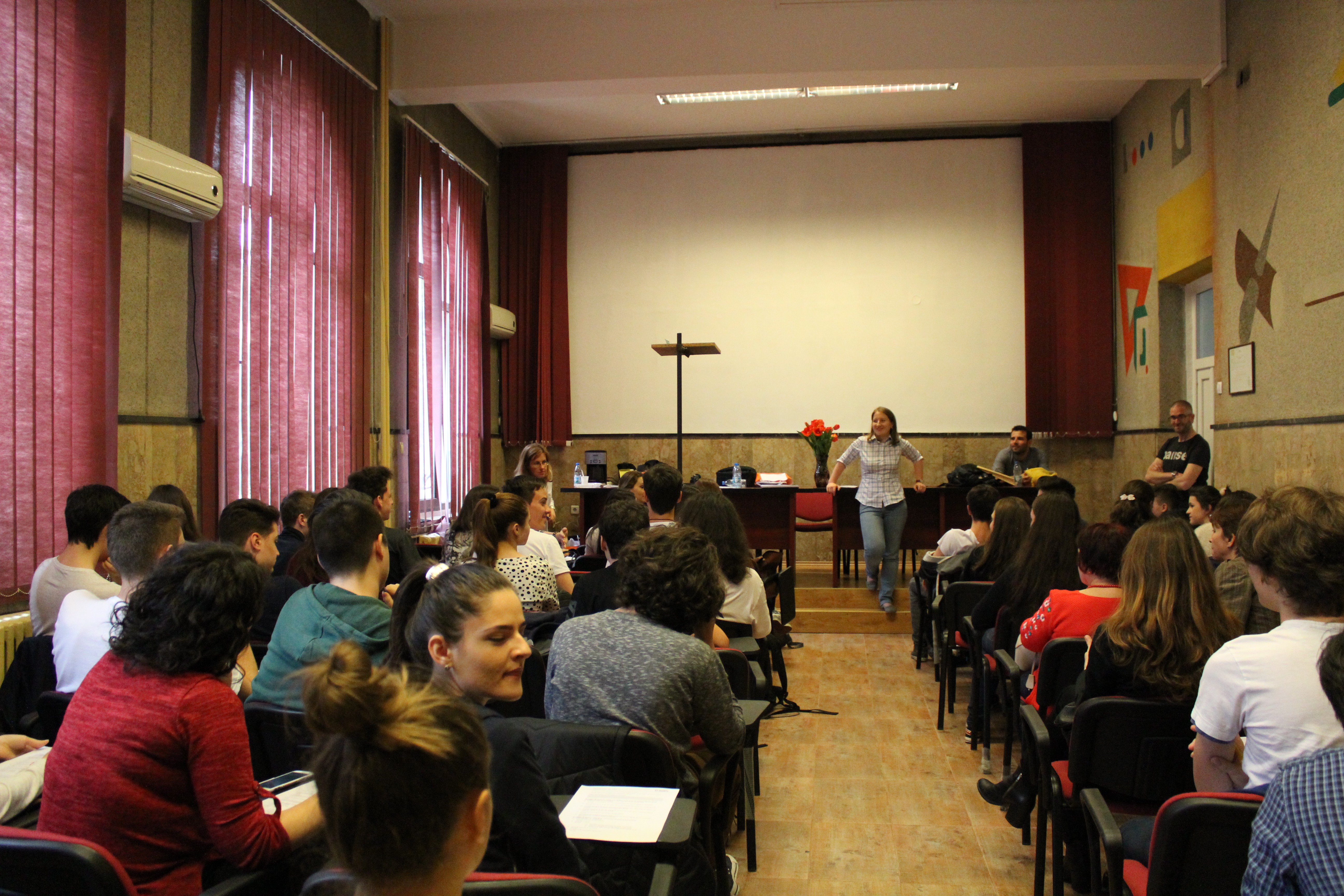 Colegiul Ion Neculce - Sala de festivitati