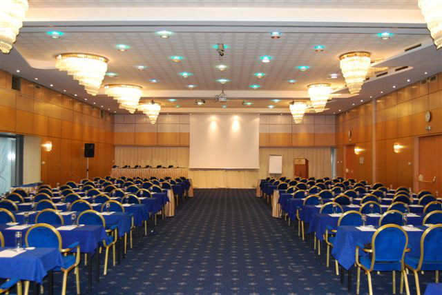 grand-ballroom-crowne-plaza