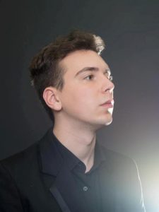 Iulian Ochescu, pianist