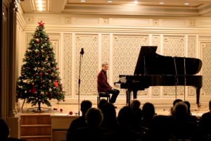 Cadmiel Botac (Laureat Mihail Jora), recital pian la Ateneul Roman (Stagiunea de Marti Seara)